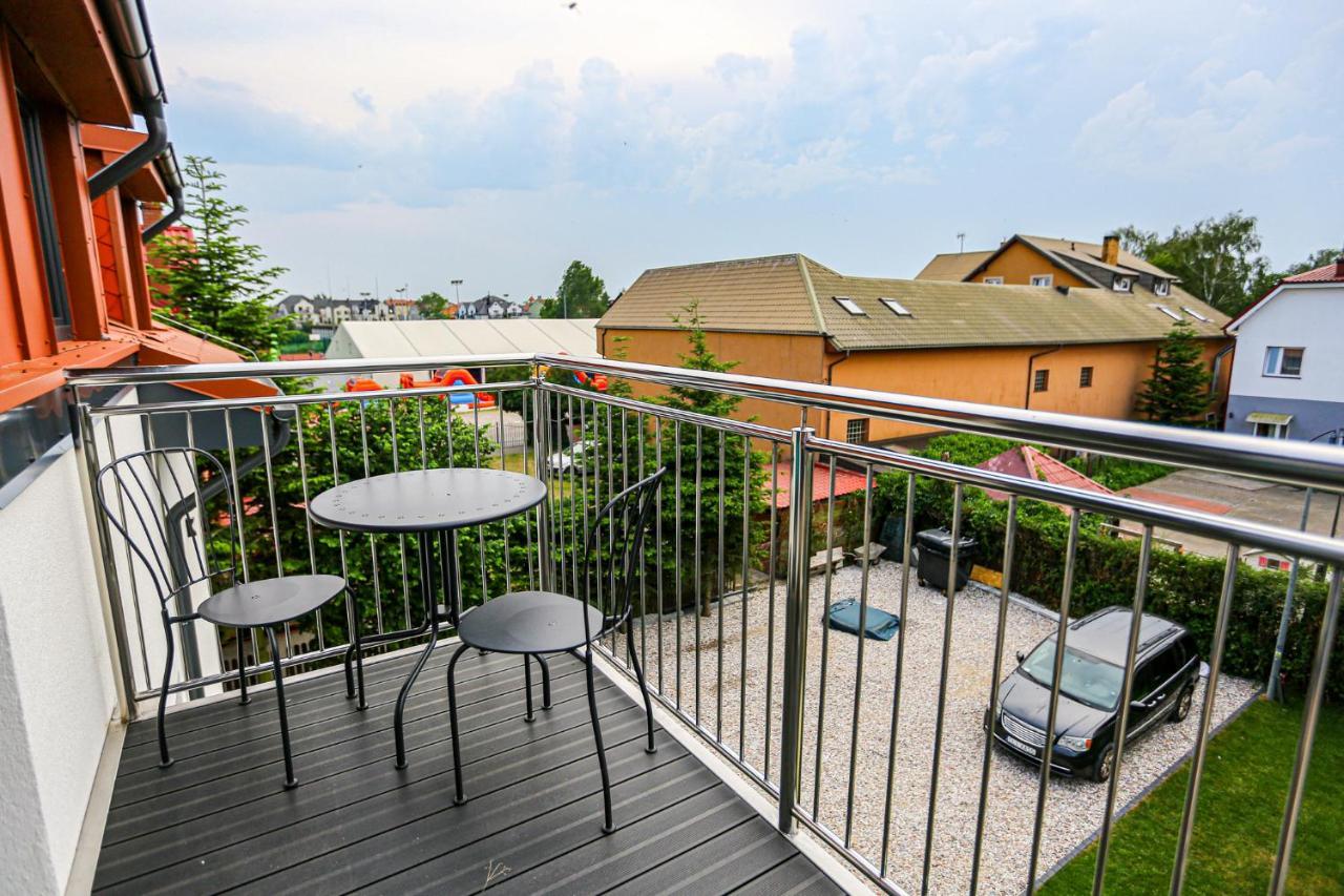 Apart Baltyk Pokoje & Apartamenty Leba Exterior foto