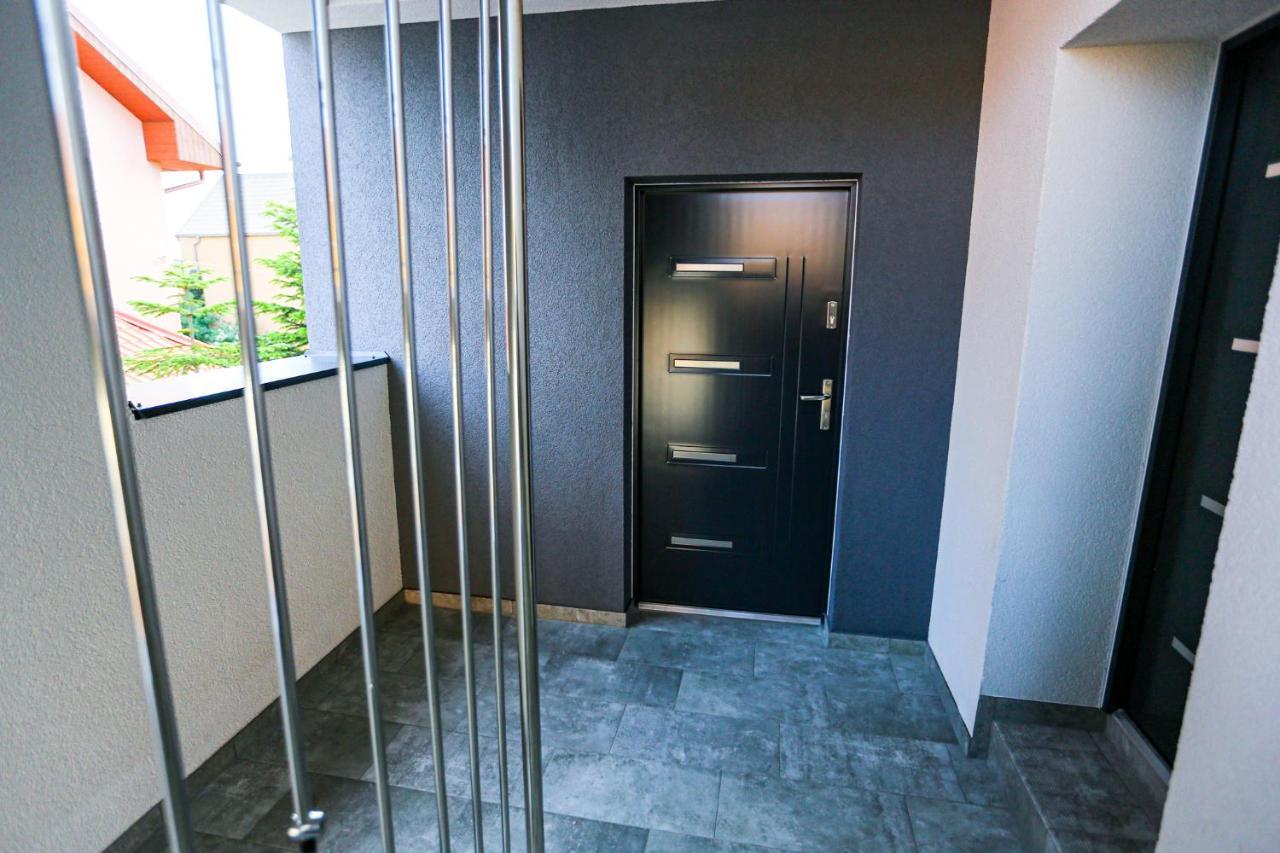 Apart Baltyk Pokoje & Apartamenty Leba Exterior foto